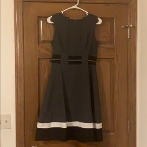 Calvin Klein sleeveless colorblock belted Dress size 4
